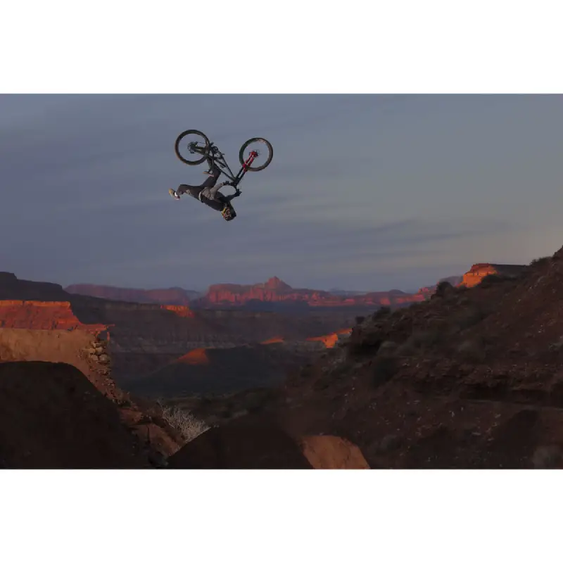 Canon EOS R5C Mirrorless Cinema Camera by  in  - EC MALL