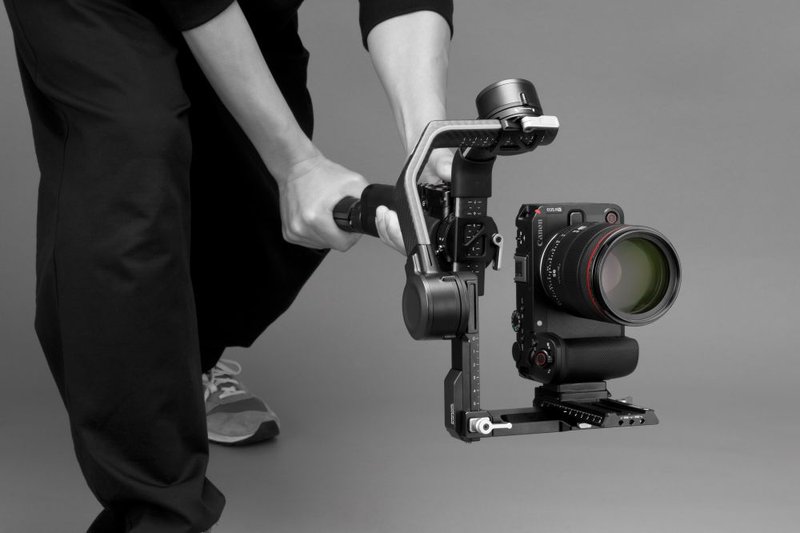 Canon EOS R6 V Mirrorless Full Frame Camera by  in  - EC MALL