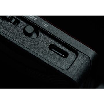 Aputure AMARAN AL-MC RGBWW LED Light