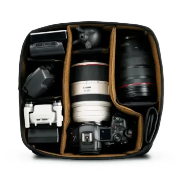 NOMATIC x Peter McKinnon 2 Large Cube