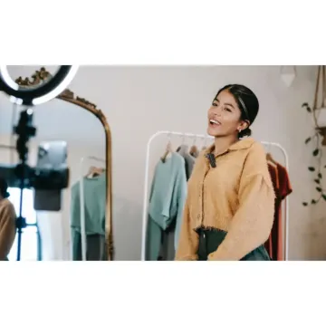 Saramonic BTW Wireless Lavalier Microphone