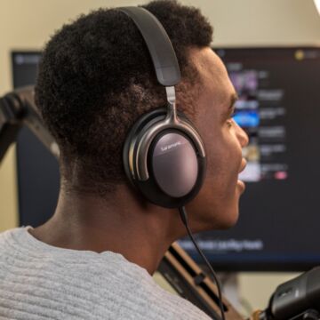 Saramonic SR-BH900 Wireless Active Noise-Cancelling Headphones