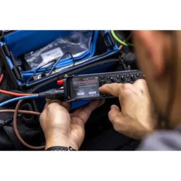 Zoom F8n Pro 8-Input / 10-Track Multitrack Field Recorder