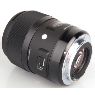 Sigma 35mm f/1.4 DG HSM (A) Lens