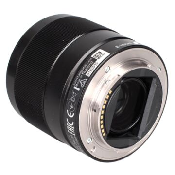 Sony FE 28mm f/2 Lens