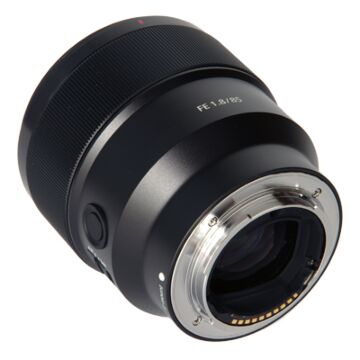Sony FE 85mm f/1.8 Lens