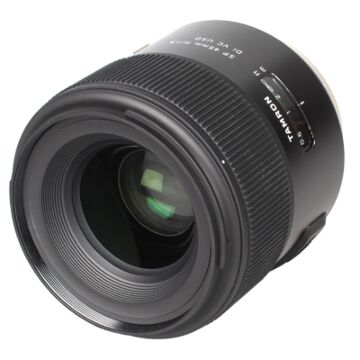 Tamron SP 45mm f/1.8 Di VC USD