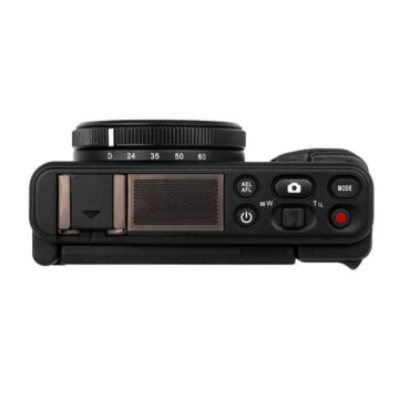 YASHICA City 300 Digital Camera