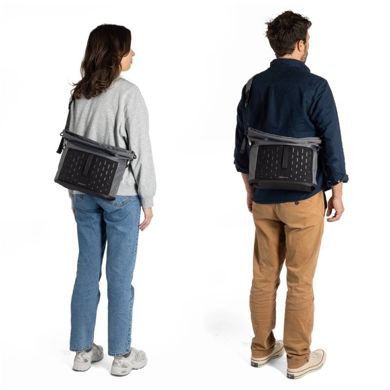 Manfrotto UNCOVER Messenger Bag 7L by  in  - EC MALL
