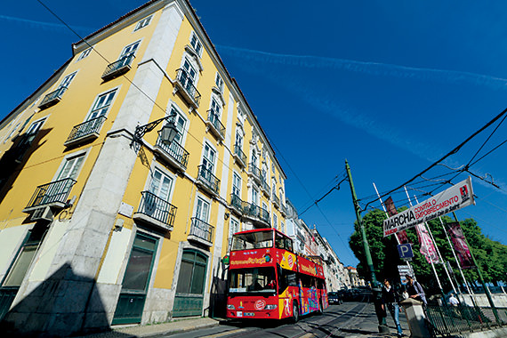 Canon EF-S 10-22mm f/3.5-4.5 USM by  in  - EC MALL