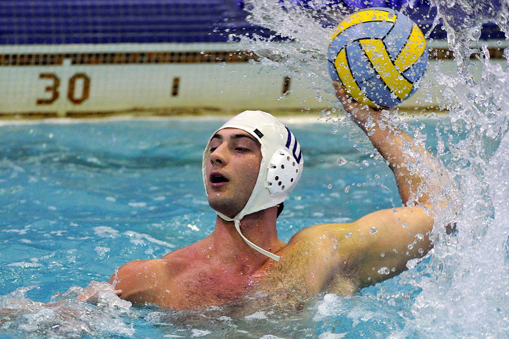 Nikon AF-S NIKKOR 200-400mm f/4G ED VR II by  in  - EC MALL