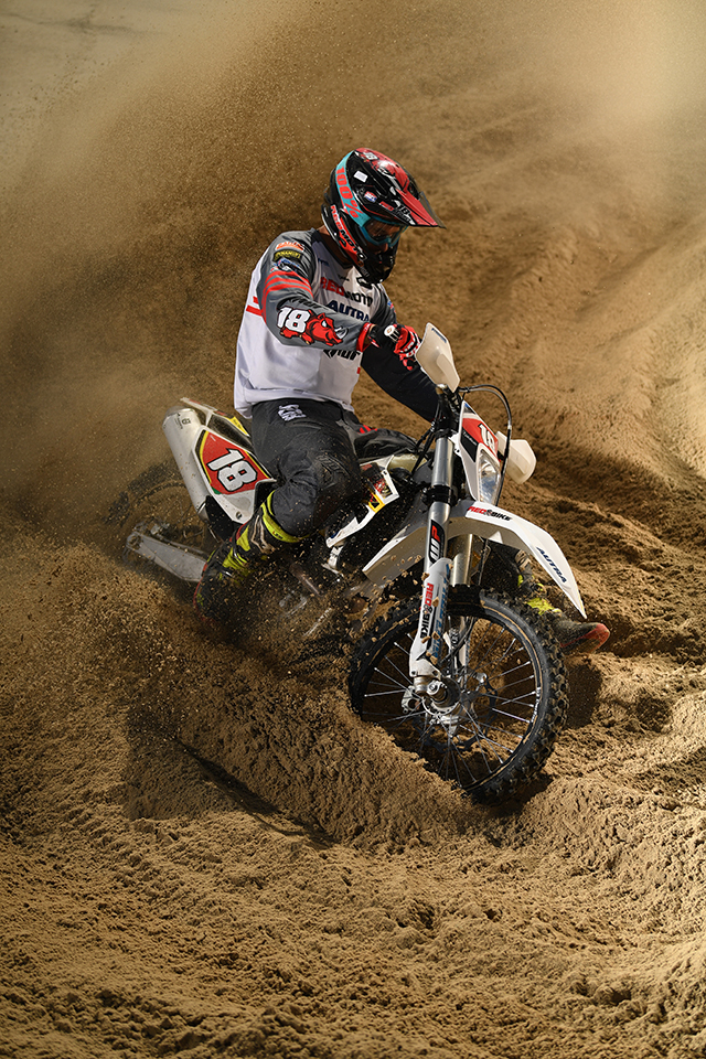 Nikon AF-S NIKKOR 70-200mm f/2.8E FL ED VR by  in  - EC MALL