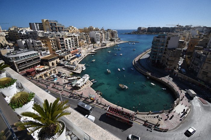 Nikon AF-P DX NIKKOR 10-20mm f/4.5-5.6G VR by  in  - EC MALL