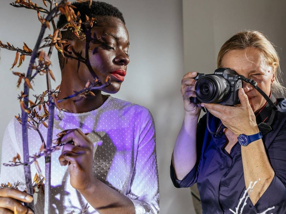 Canon RF 35mm f/1.8 IS Macro STM Lens by  in  - EC MALL