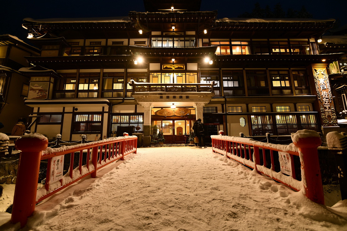 Tokina Opera 16-28mm f/2.8 FF by  in  - EC MALL