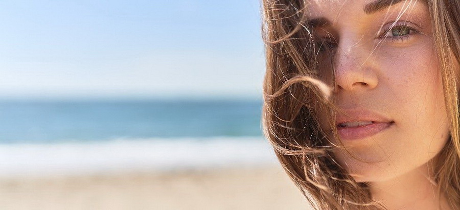 ZEISS Batis 40mm f/2 CF by  in  - EC MALL