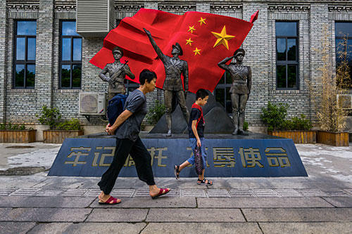 Leica SL2 Mirrorless Digital Camera (10856) by  in  - EC MALL