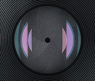 ZEISS Batis 40mm f/2 CF by  in  - EC MALL