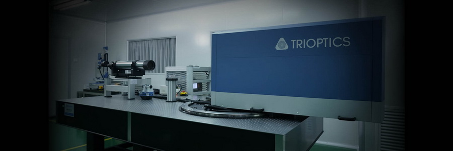 Sirui 50mm f/1.8 1.33x Anamorphic by  in  - EC MALL