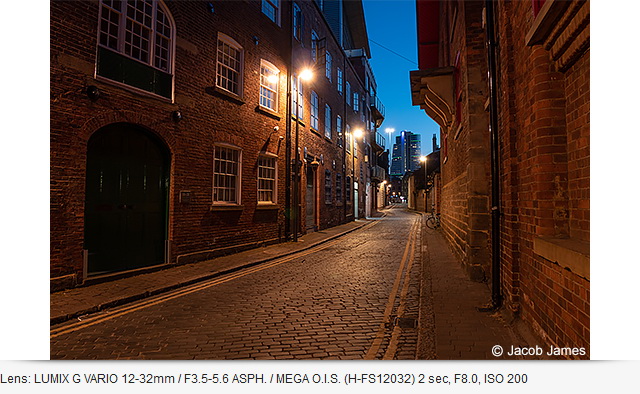 Panasonic Lumix DC-G100 (Clearance Sale มีจำนวนจำกัด) by  in  - EC MALL