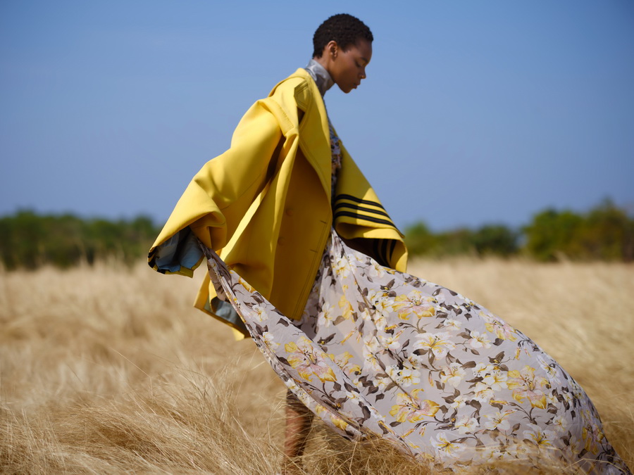 Fujifilm Fujinon GF 80mm f/1.7 R WR by  in  - EC MALL