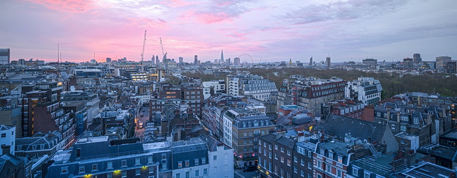 ZEISS Batis 18mm f/2.8 Lens by  in  - EC MALL