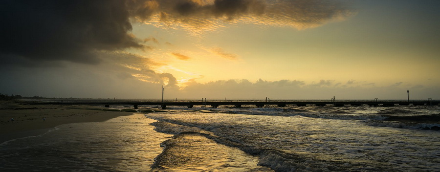 ZEISS Batis 25mm f/2 Lens by  in  - EC MALL