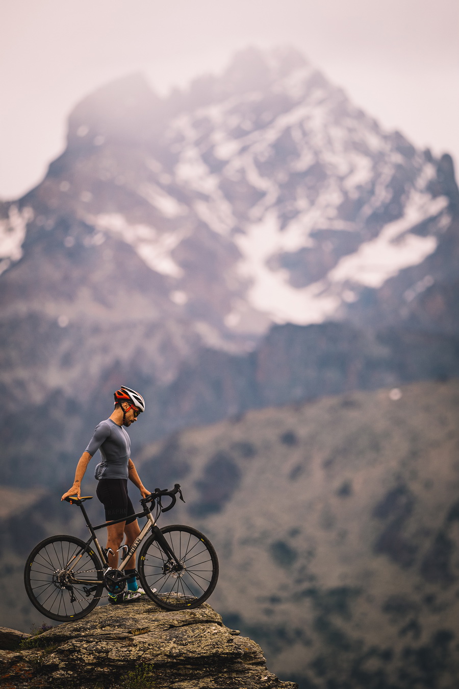 Fujifilm Fujinon XF 200mm f/2 R LM OIS WR Lens by  in  - EC MALL