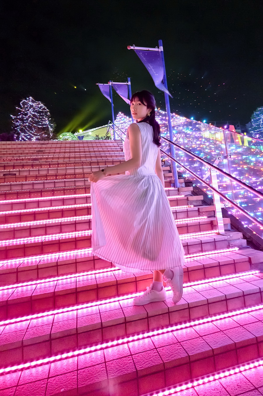 Sharp Aquos R6 by  in  - EC MALL