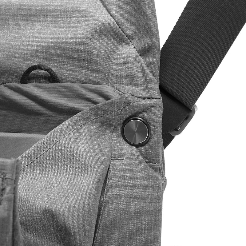 Peak Design Everyday Messenger V2 13L by  in  - EC MALL