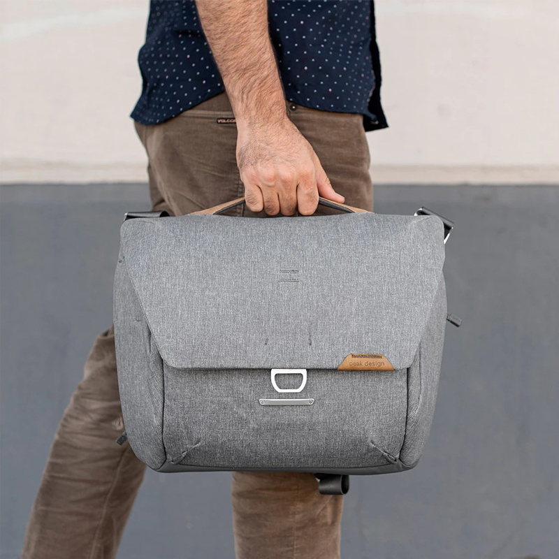 Peak Design Everyday Messenger V2 13L by  in  - EC MALL