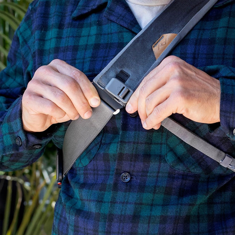 Peak Design Everyday Messenger V2 13L by  in  - EC MALL