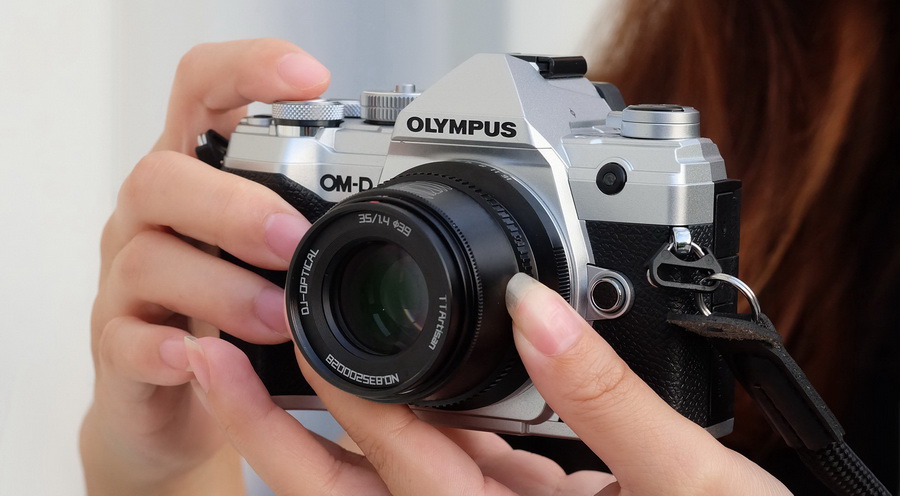 TTArtisan 35mm f/1.4 APS-C Lens by  in  - EC MALL