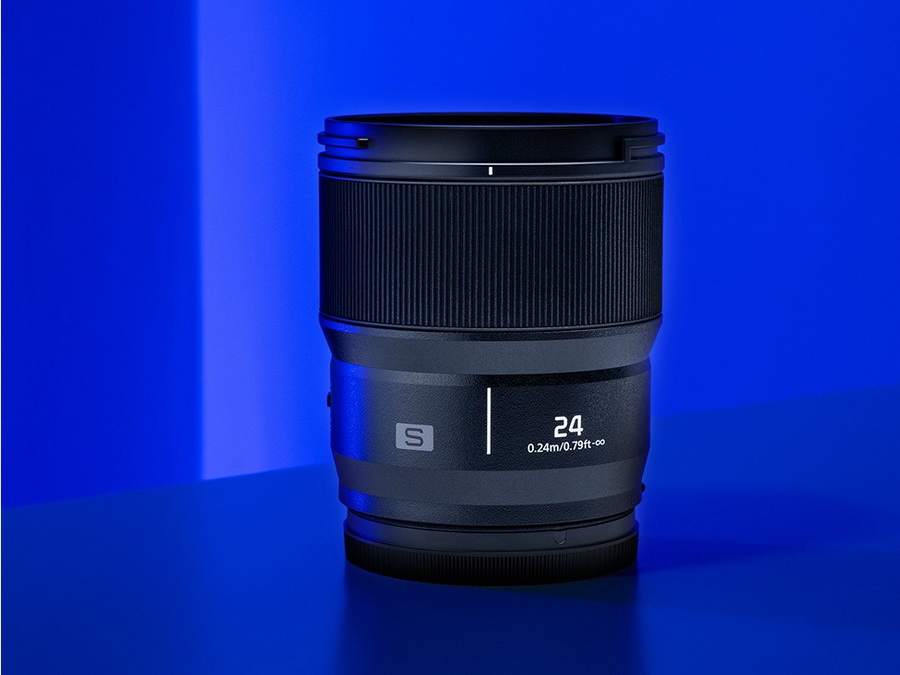 Panasonic Lumix S 24mm f/1.8 Lens by  in  - EC MALL
