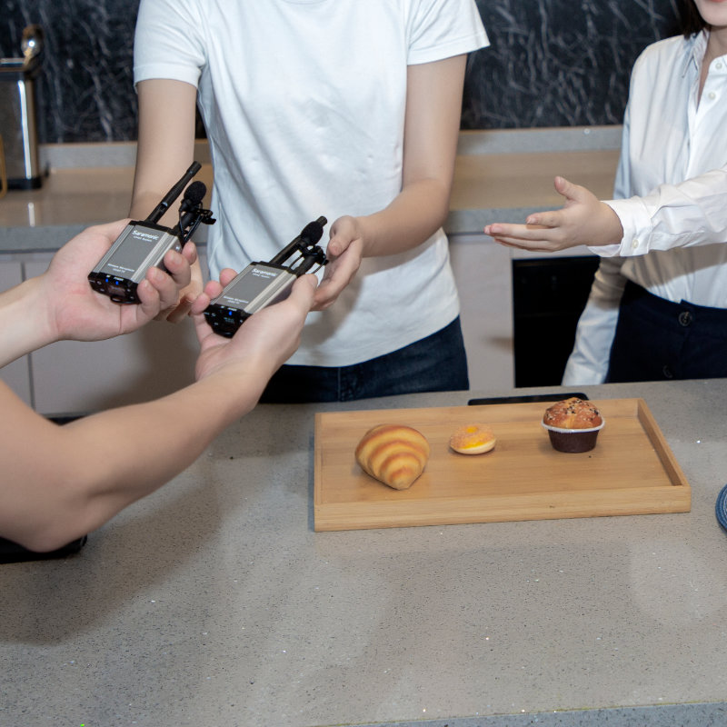 Saramonic Vlink2 Wireless Microphone by  in  - EC MALL