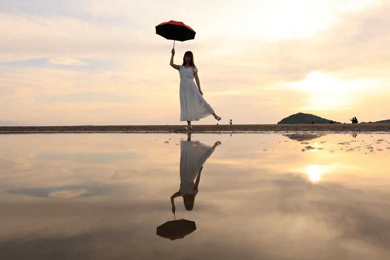 Canon RF 24mm f/1.8 Macro IS STM Lens by  in  - EC MALL