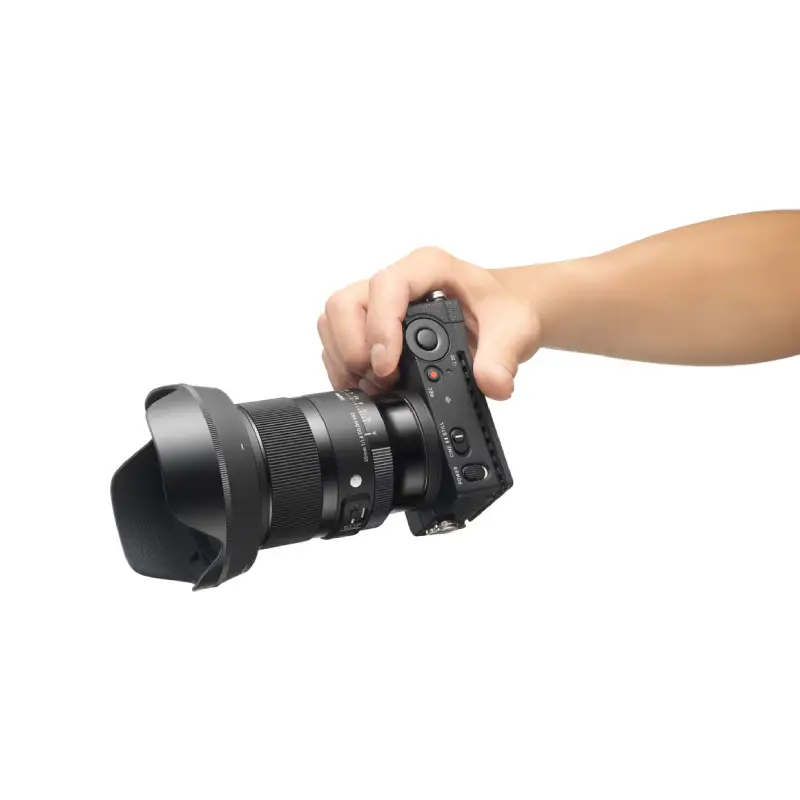 Sigma 20mm f/1.4 DG DN (A) Lens by  in  - EC MALL