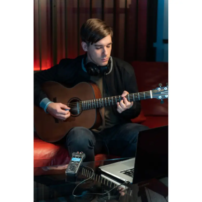 Tascam DR-07X Stereo Handheld Digital Audio Recorder and USB Audio Interface by  in  - EC MALL