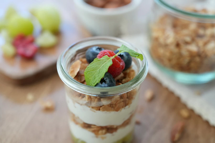 Sony FE 20-70mm f/4 G Lens by  in  - EC MALL