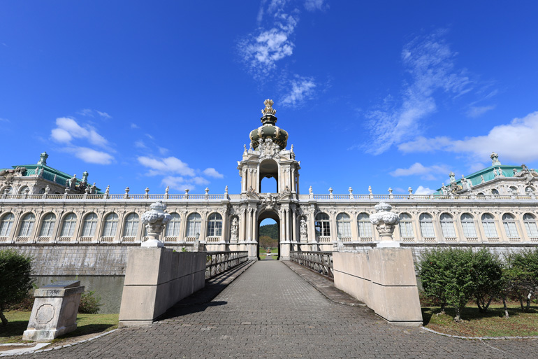 Canon EOS R8 Mirrorless Camera กล้องมิเรอร์เลสฟูลเฟรม by  in  - EC MALL