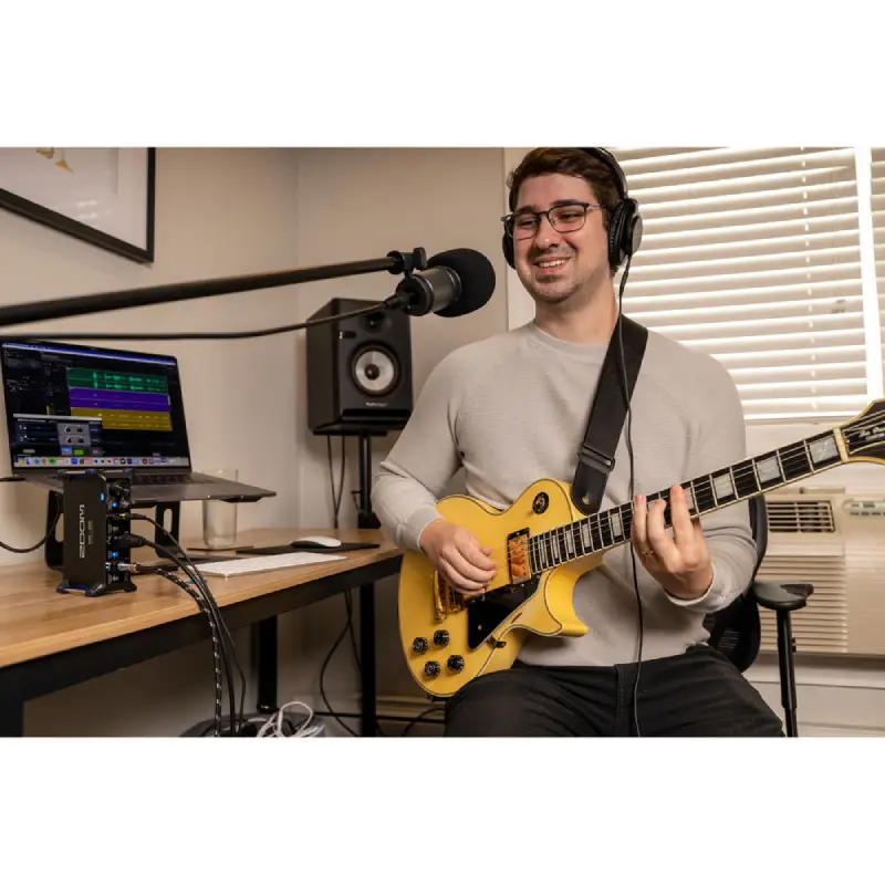 Zoom UAC-232 32-Bit  2CH Audio Interface by  in  - EC MALL