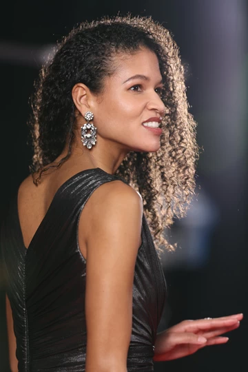 Canon RF 100-300mm f/2.8L IS USM Lens by  in  - EC MALL