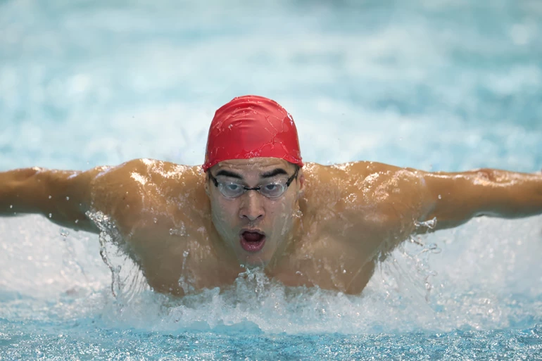 Canon RF 100-300mm f/2.8L IS USM Lens by  in  - EC MALL