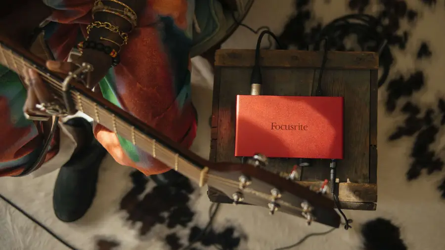 Focusrite Scarlett 2i2 (4th Gen) by  in  - EC MALL