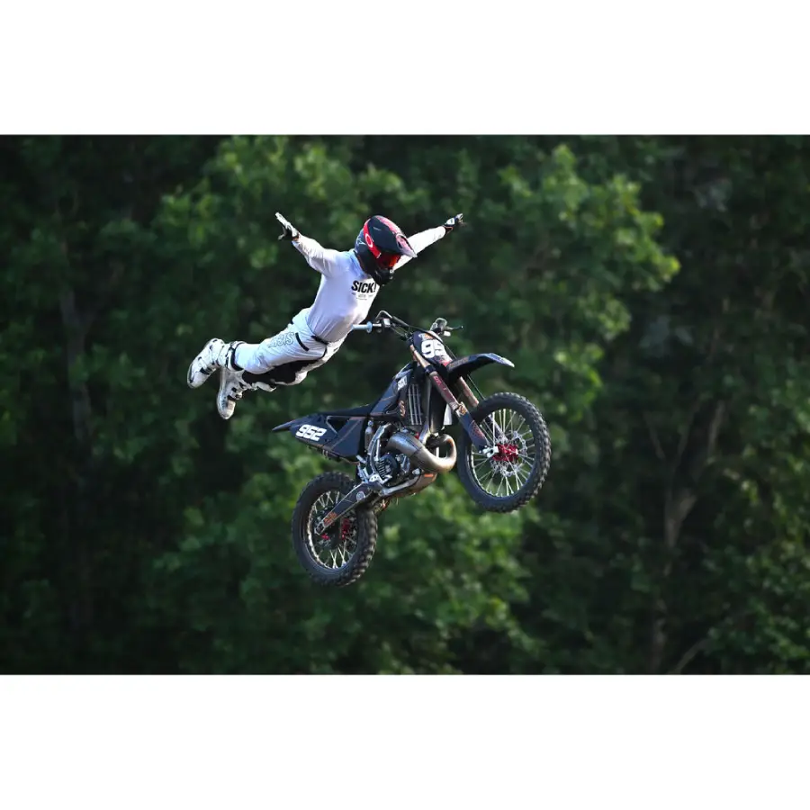 Nikon NIKKOR Z 600mm f/6.3 VR S Lens by  in  - EC MALL