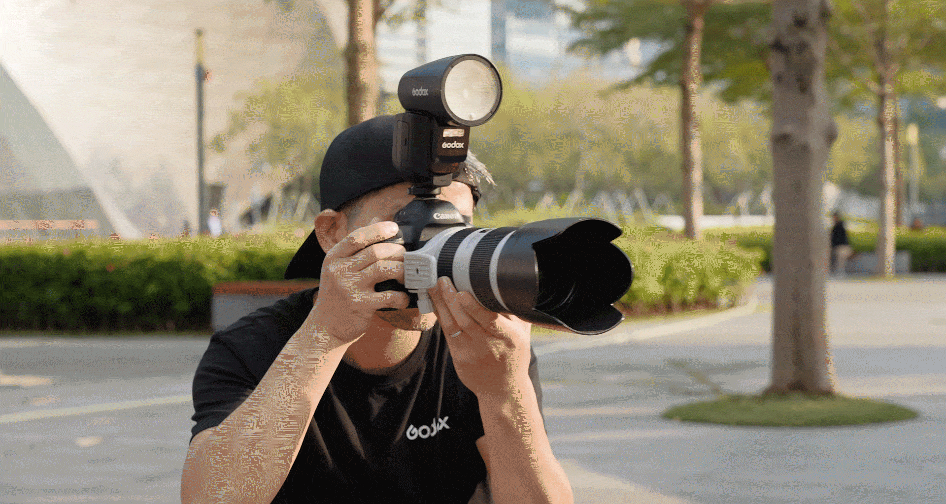 Godox V1Pro TTL Li-ion Round Head Camera Flash by  in  - EC MALL