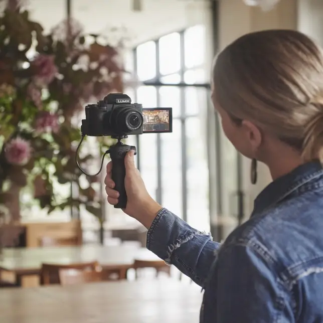 Panasonic Lumix G100D Mirrorless Camera by  in  - EC MALL