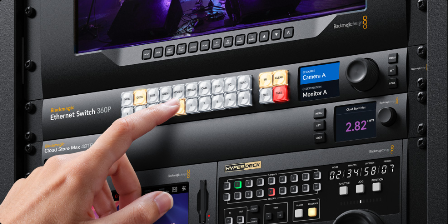 Blackmagic 2110 IP Converter 8x12G SFP by  in  - EC MALL