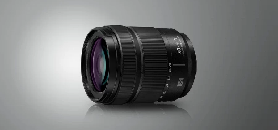Panasonic Lumix S 28-200mm f/4-7.1 MACRO O.I.S. Lens by  in  - EC MALL