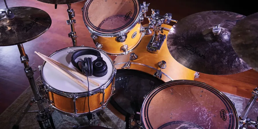 Audio-Technica ATH-M40X หูฟัง Headphone Professional Monitor by  in  - EC MALL